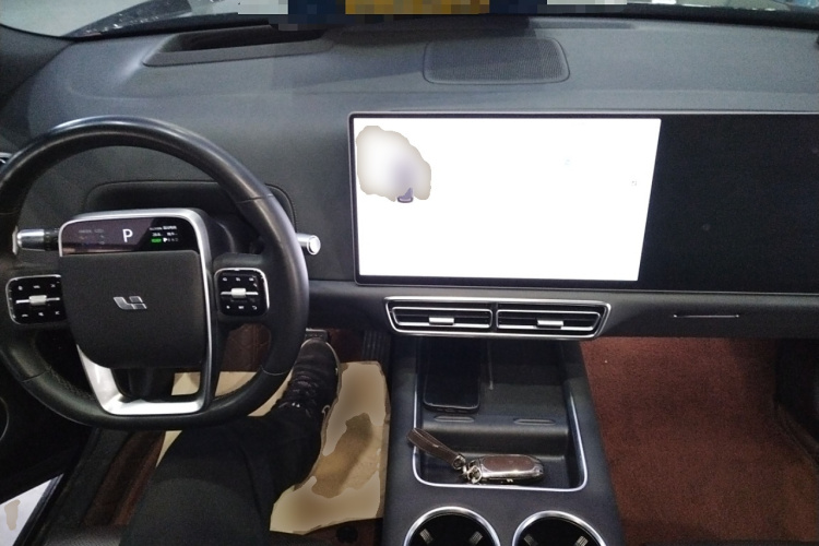 理想汽车 理想L9 2022款 Max中控内饰12