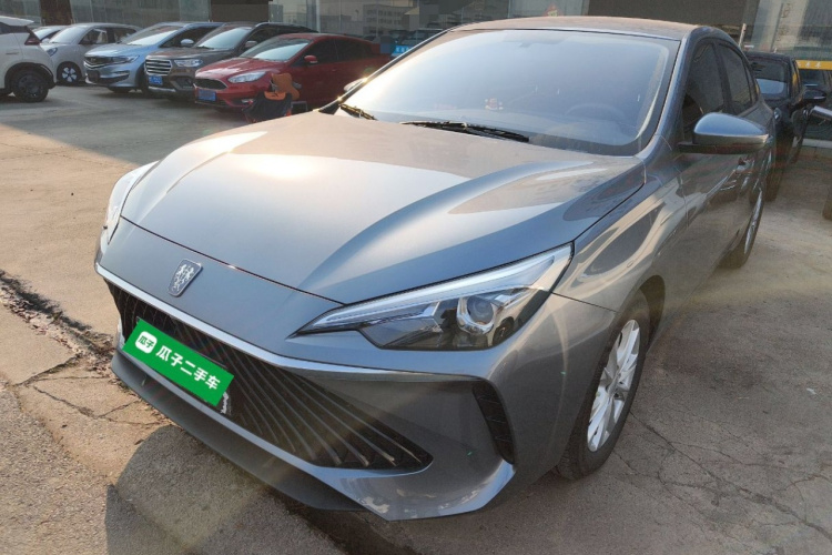 荣威i5 2023款 1.5L 手动舒享版车身外观4