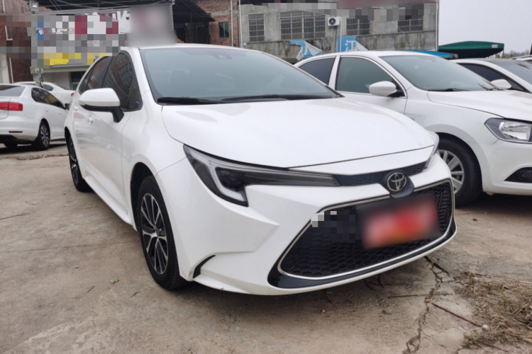 丰田 雷凌 2023款 185T CVT豪华版车身外观3