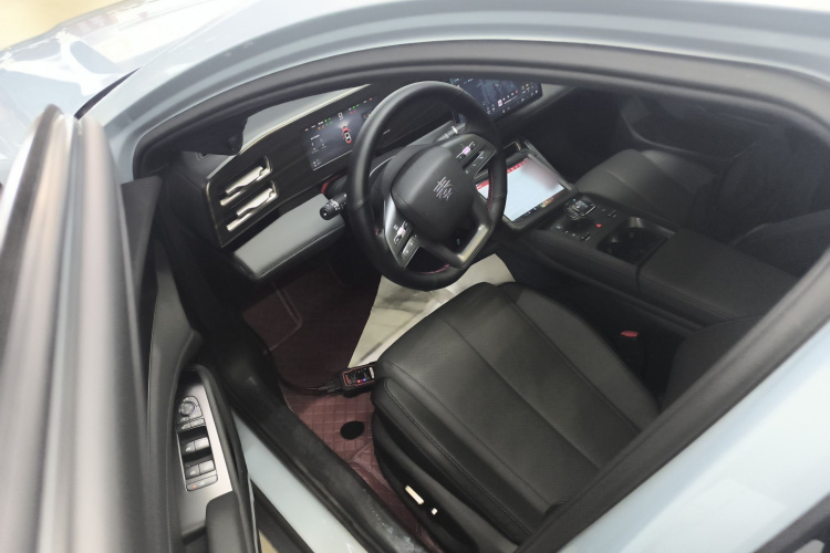 比亚迪 秦L 2025款 DM-i 智驾版 120KM超越型中控内饰20