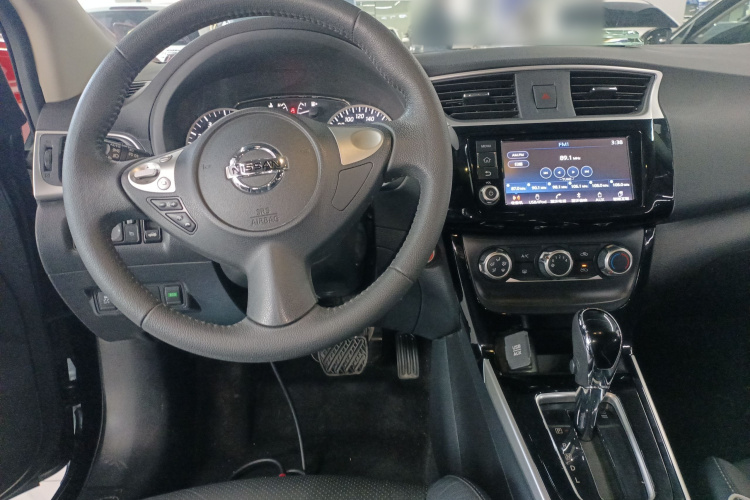 日产 轩逸 2018款 1.6XV CVT尊享版中控内饰12