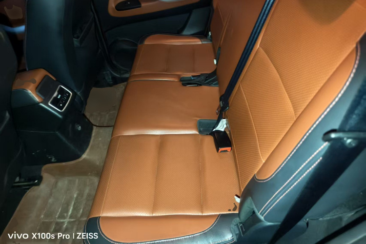 北汽幻速S3 2016款 S3L 1.5L 手动尊享型中控内饰21