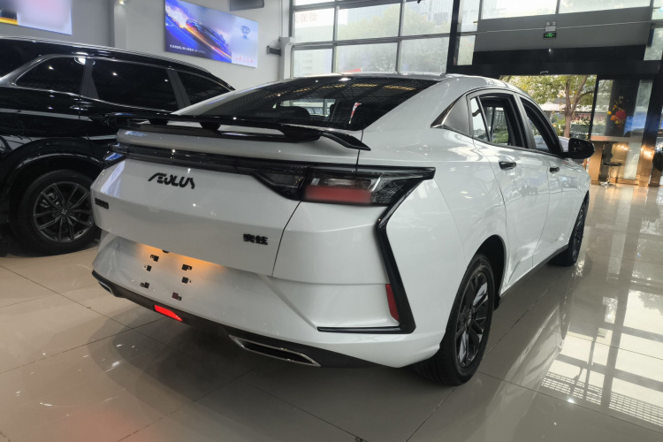 东风风神 奕炫 2024款 1.5L 自动劲速版车身外观6005