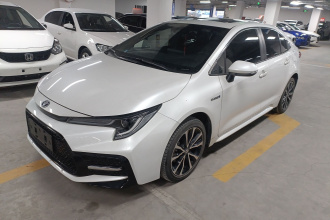 丰田 雷凌 2022款 双擎 1.8H E-CVT运动版