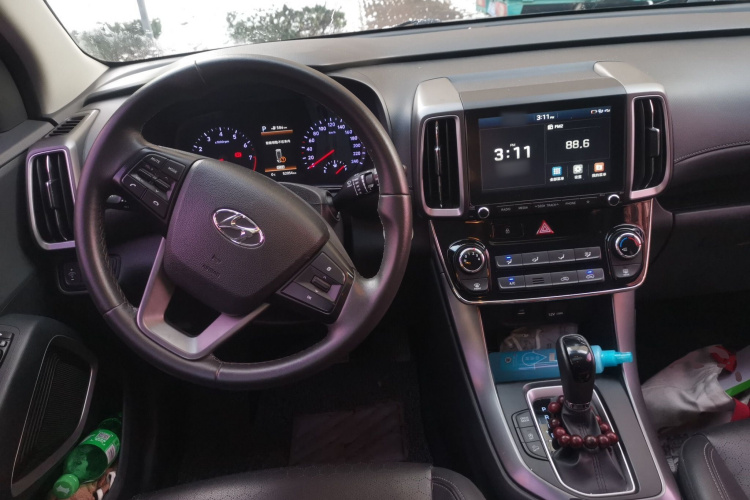 北京现代ix35 2018款 2.0L 自动两驱智勇·畅享版中控内饰13