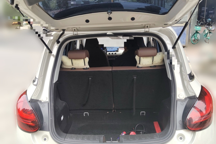 五菱汽车 五菱缤果 2023款 333km 悦享+款中控内饰23