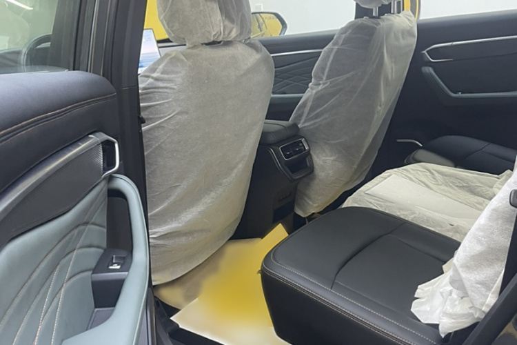 吉利汽车 豪越L 2024款 2.0T DCT尊贵型中控内饰7003