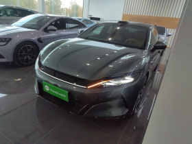 比亚迪 汉L 2025款 DM-p 四驱激光雷达旗舰型