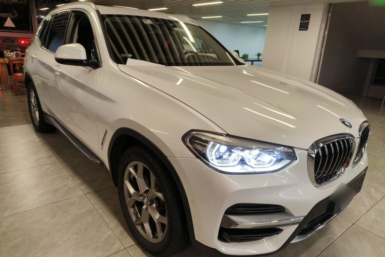 宝马X3 2020款 xDrive28i 豪华套装车身外观3