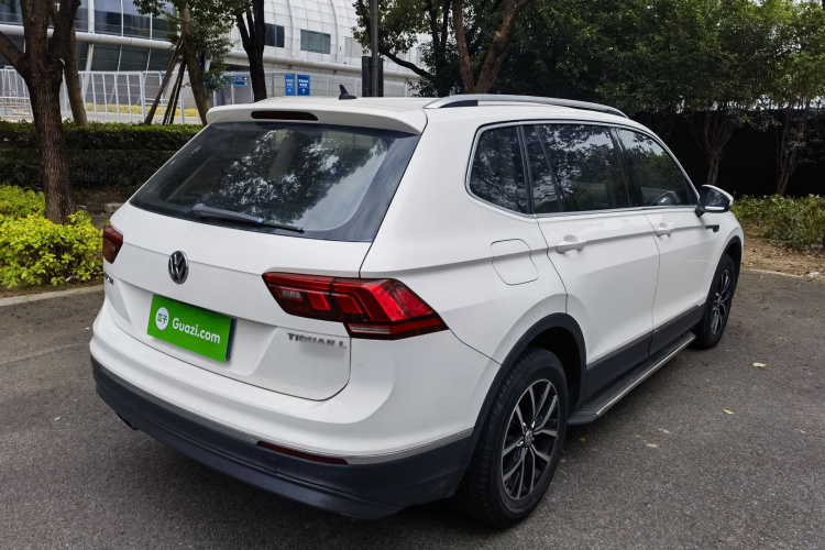 大众 途观L 2017款 330TSI 自动两驱舒适版车身外观6005