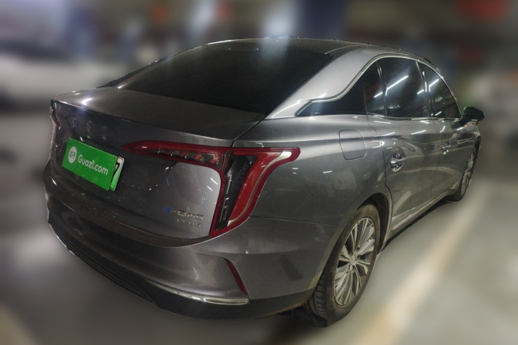 红旗E-QM5 2023款 560km PLUS车身外观7