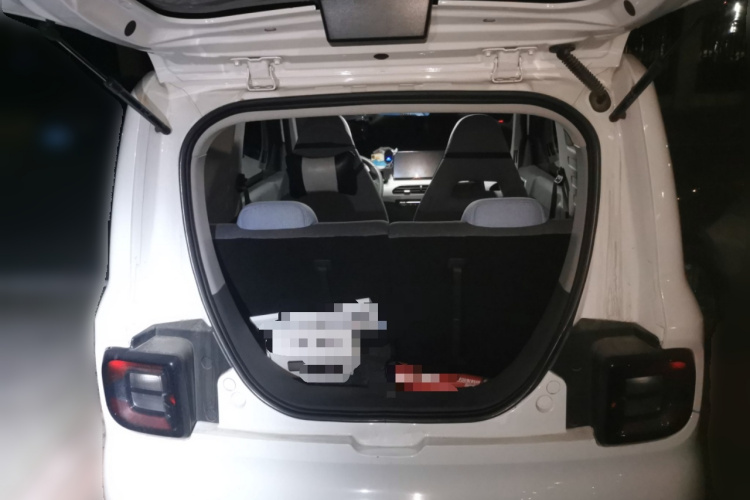 吉利银河 2023款 熊猫mini 200km 耐力熊局部细节23