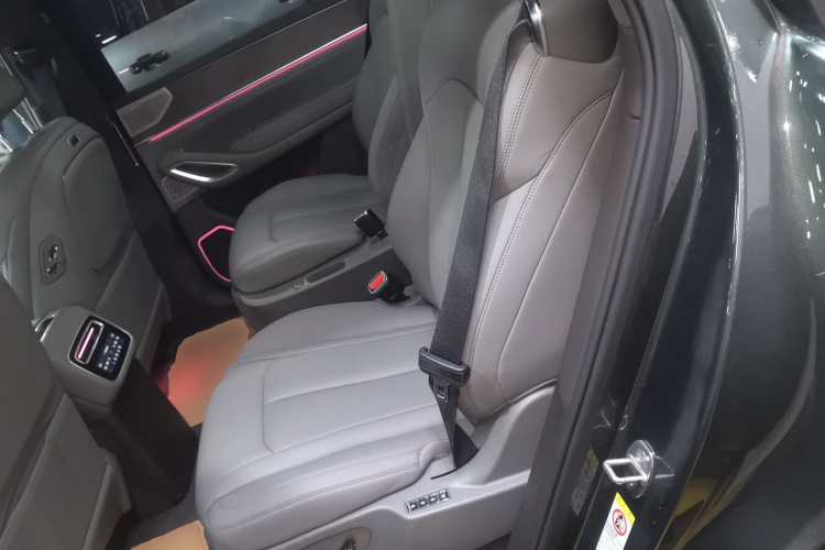 腾势N9 2025款 旗舰型中控内饰21