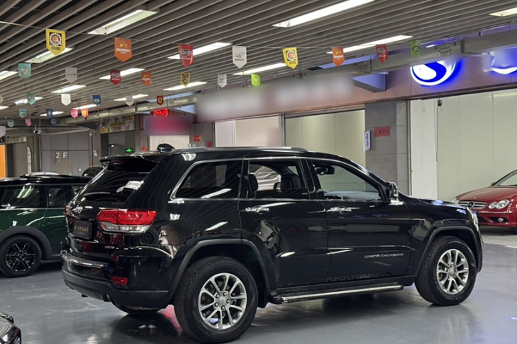 Jeep 大切诺基(进口) 2014款 3.0TD 柴油 舒享导航版车身外观6004