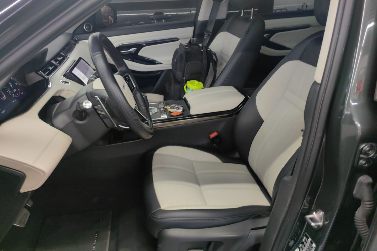 路虎 揽胜极光 2021款 极光L 249PS R-Dynamic First edition 首发版局部细节19