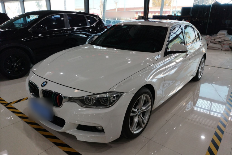 宝马3系 2019款 320Li M运动套装车身外观1