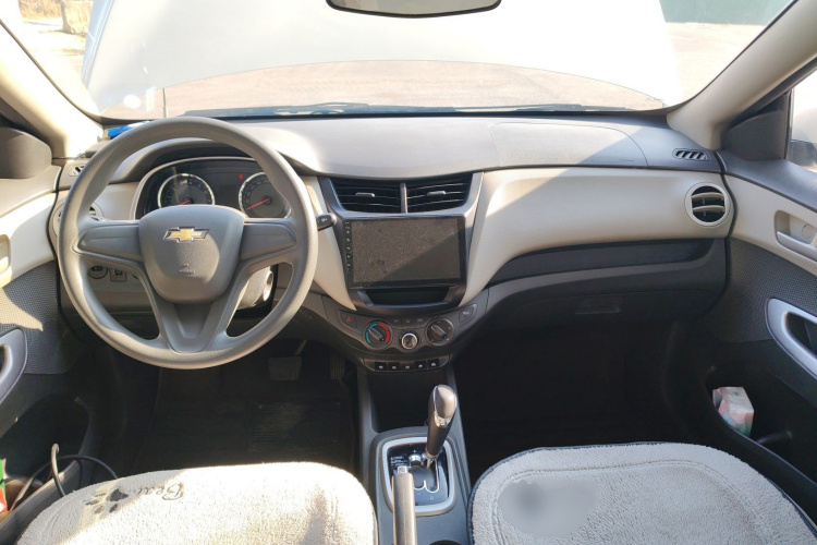 雪佛兰 2018款 赛欧3 1.3L AMT理想版中控内饰12