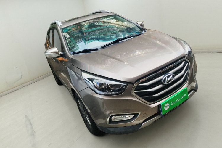 北京现代ix35 2015款 2.0L 自动两驱智能型 国IV车身外观3