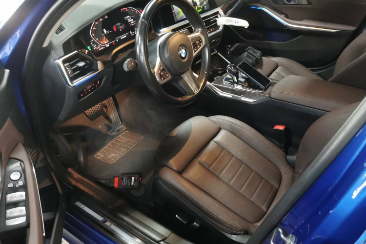 宝马3系 2021款 改款 325Li M运动套装中控内饰19