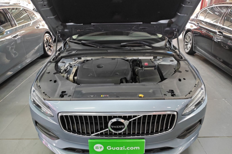 沃尔沃S90 2017款 T4 智远版机舱底盘24