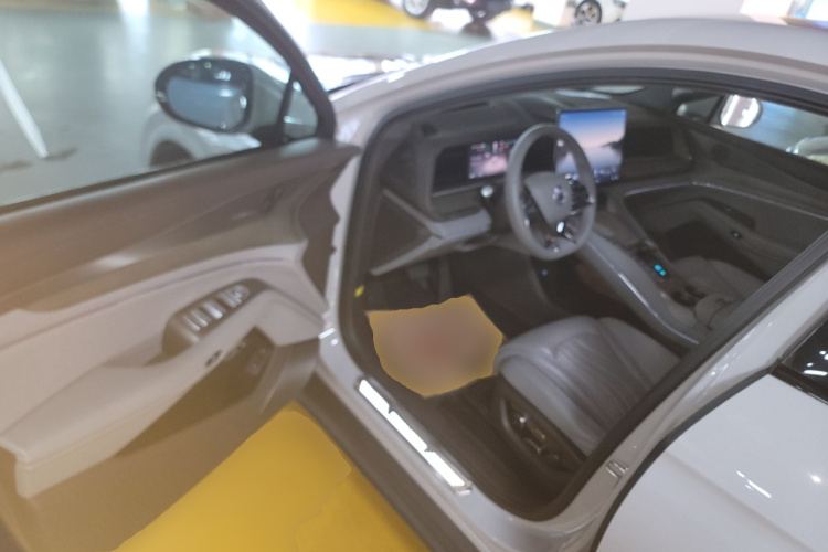 腾势N7 2024款 630 四驱智驾Max版中控内饰20