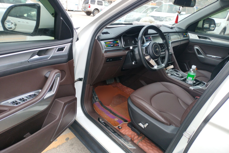 众泰 大迈X7 2018款 2.0T 自动尊贵型中控内饰20