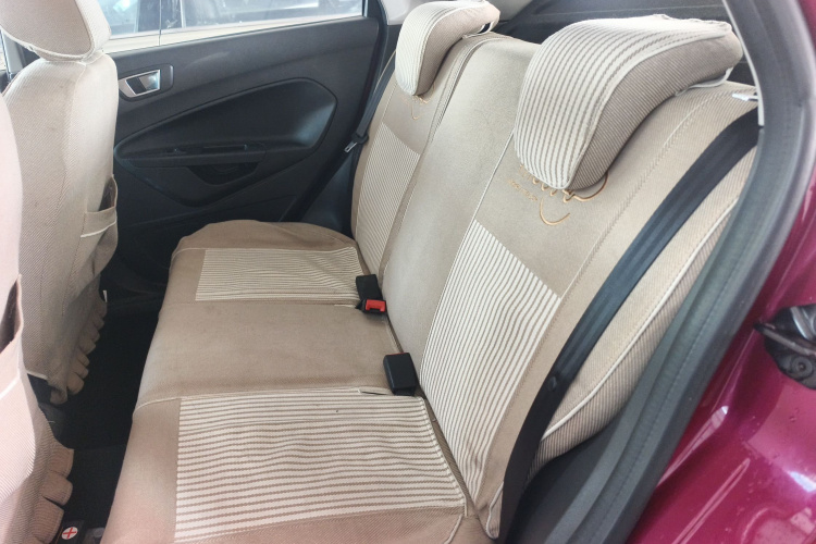 福特 嘉年华 2013款 两厢 1.5L 自动时尚型中控内饰21