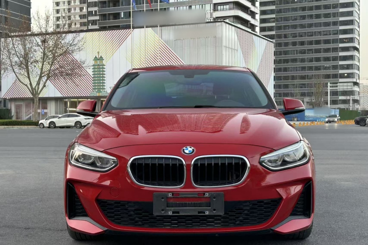 宝马1系 2020款 120i M运动套装车身外观6001