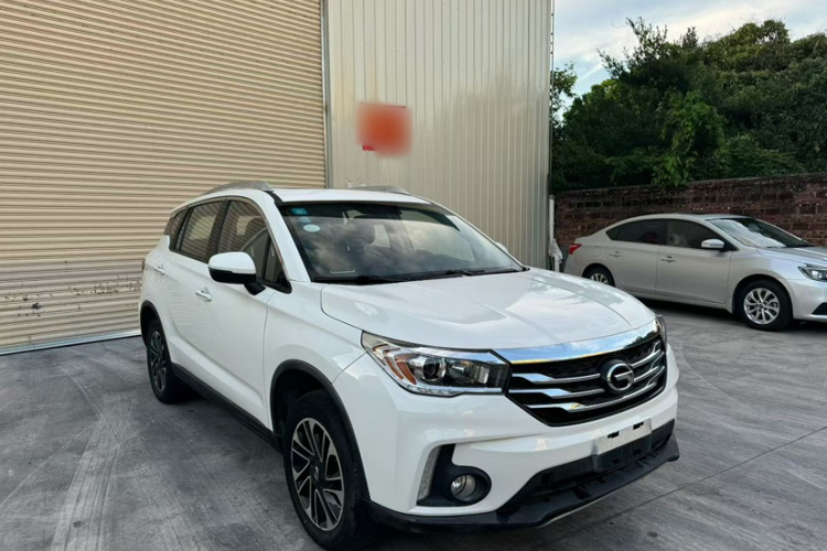 广汽传祺 传祺GS4 2017款 235T G-DCT两驱精英版车身外观6008