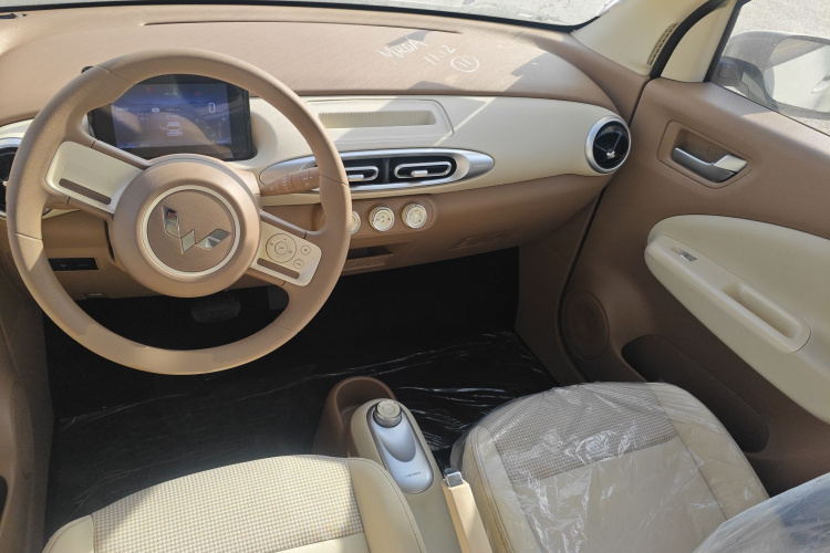 五菱汽车 宏光MINIEV 2025款 四门版 进阶款中控内饰12