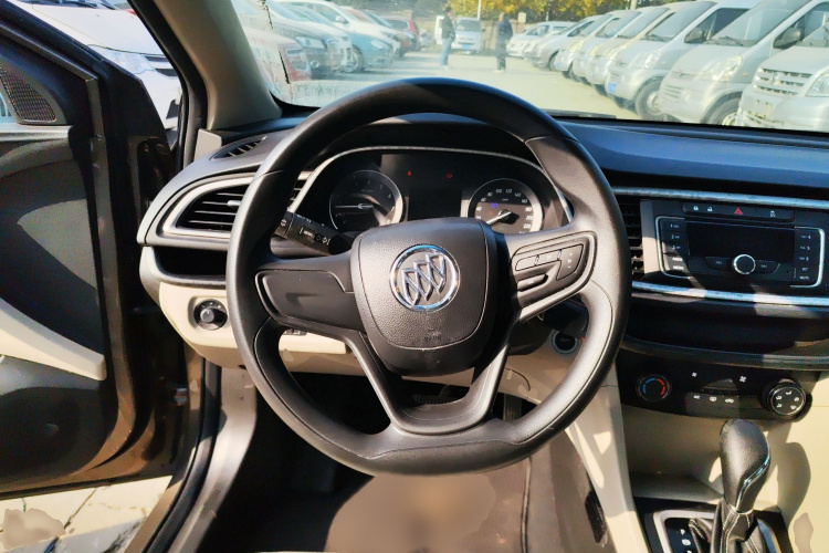 别克 英朗 2017款 15N 自动精英型局部细节13