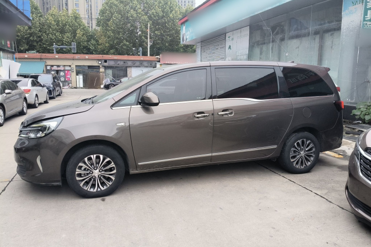 别克GL8 2022款 陆上公务舱 652T 豪华型车身外观6003