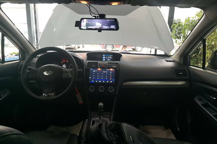 斯巴鲁XV 2012款 2.0i 精英版中控内饰12