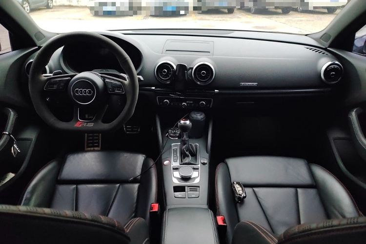 奥迪RS 3 2017款 RS 3 2.5T Limousine中控内饰12