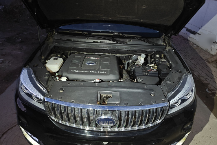 SWM斯威汽车 SWM斯威X7 2017款 1.5T 自动智享型 7座局部细节24