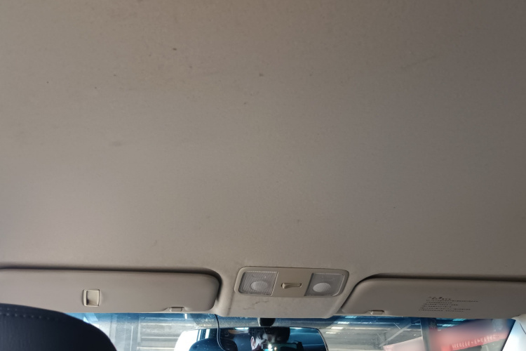 起亚K2 2015款 三厢 1.4L MT GLS中控内饰22