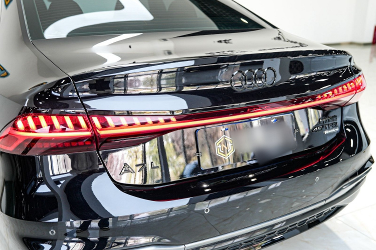 奥迪A7L 2024款 45 TFSI quattro 黑武士版车身外观6004