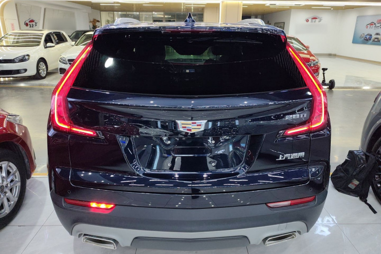 凯迪拉克XT4 2020款 改款 28T 两驱领先型车身外观6