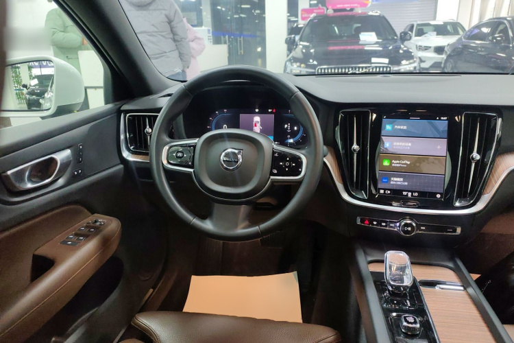 沃尔沃S60 2024款 B4 智远豪华版中控内饰13