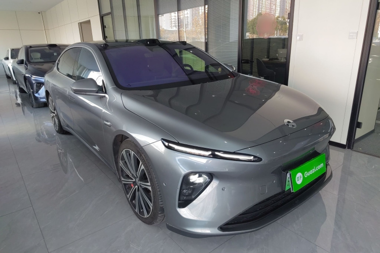 蔚来ET7 2024款 100kWh 行政签名版车身外观3