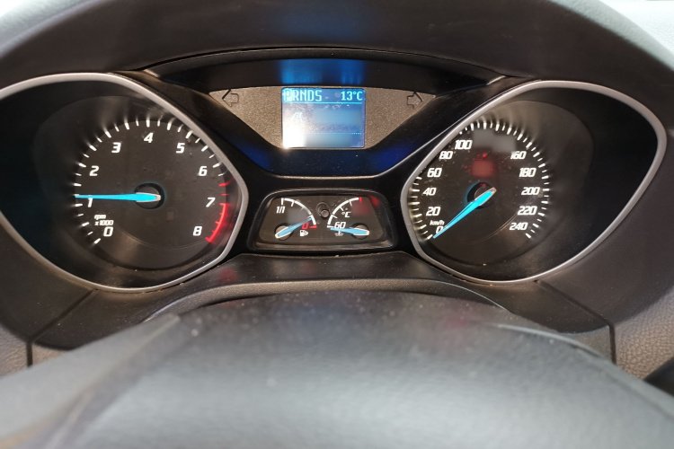 福特 福克斯 2012款 两厢 1.6L 自动舒适型局部细节14