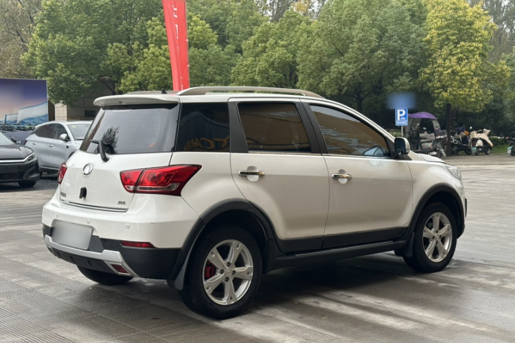 长城M4 2014款 1.5L 手动豪华型车身外观6012