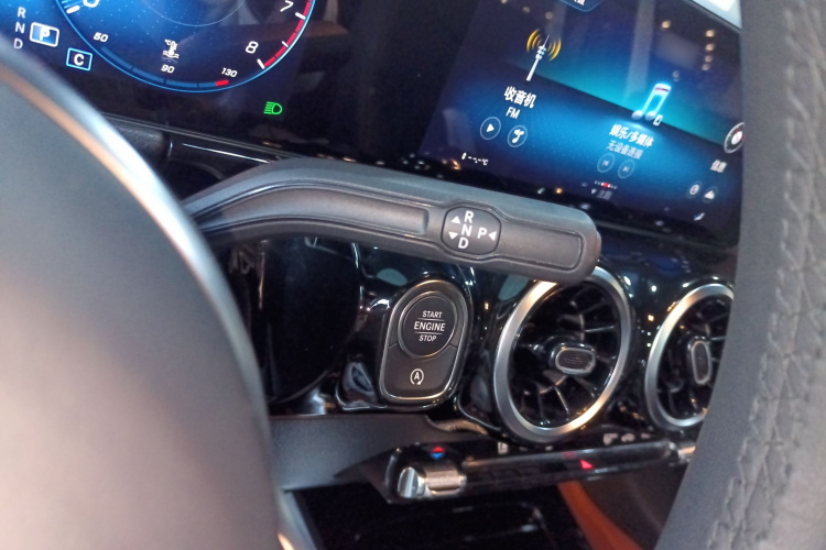 奔驰GLA 2023款 GLA 200局部细节18