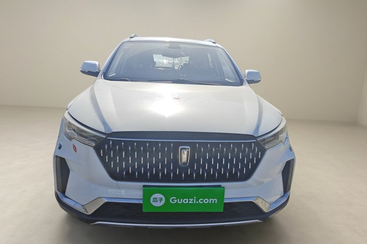 奔腾T33 2019款 1.6L 自动豪华型 国VI车身外观2