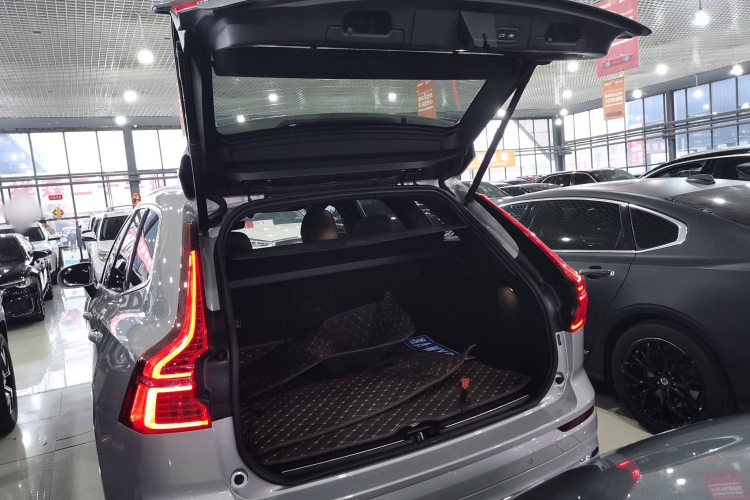 沃尔沃XC60 2023款 B5 四驱智远豪华版局部细节23