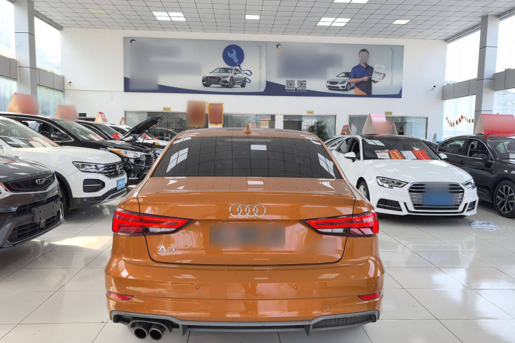 奥迪A3 2018款 30周年年型 Limousine 35 TFSI 时尚型车身外观6004