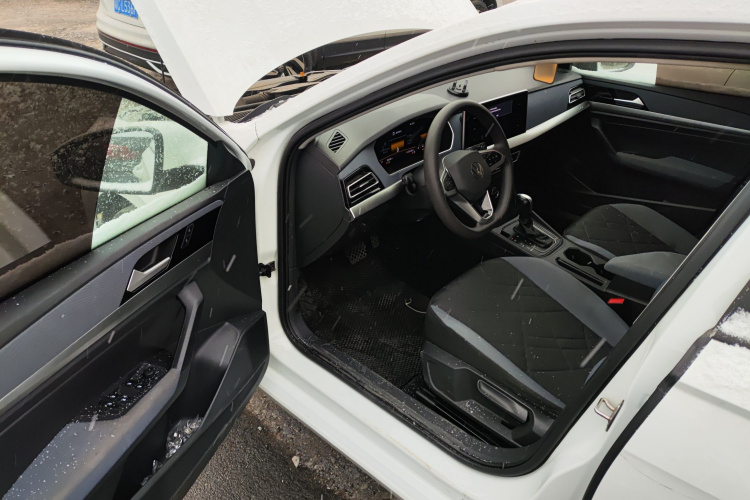 大众 朗逸 2023款 改款 1.5L 自动得逸版中控内饰7003