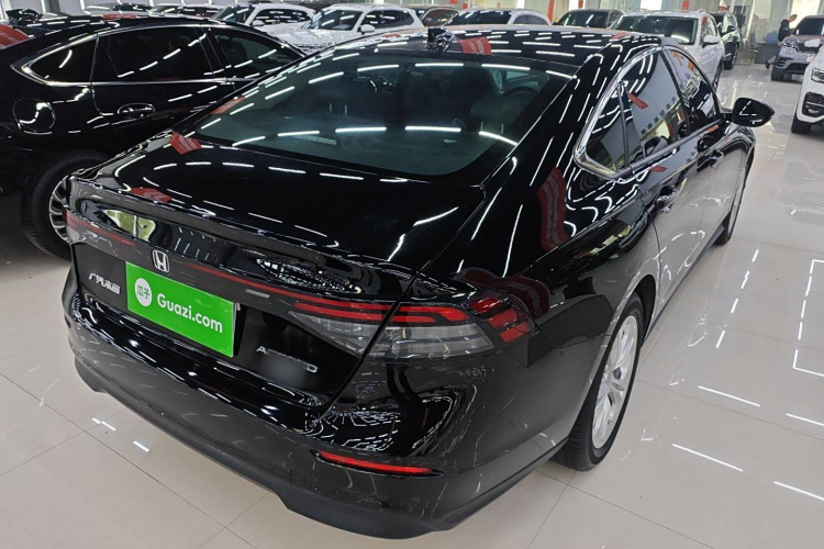 本田 雅阁 2023款 260TURBO 智享版车身外观6005
