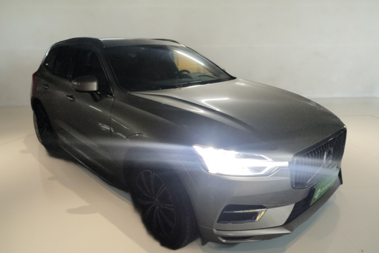 沃尔沃XC60 2021款 T5 四驱智远豪华版车身外观3