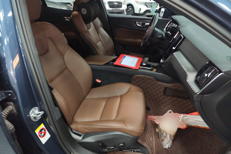 沃尔沃S60 2022款 B4 智逸豪华版局部细节41